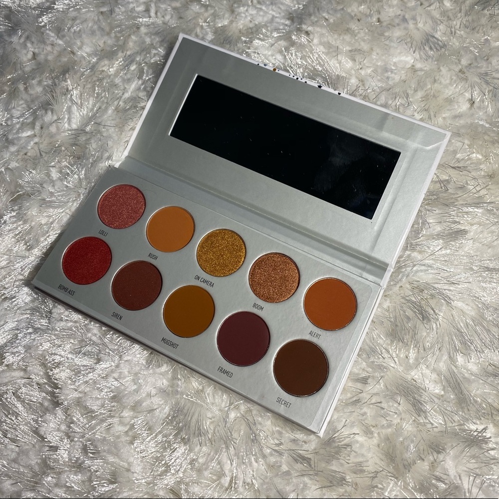 Morphe X Jaclyn Hill Ring the Alarm Eyeshadow